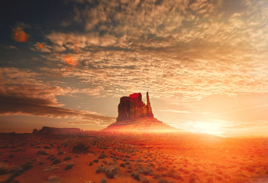 10 Photos to Inspire Your Monument Valley Road Trip