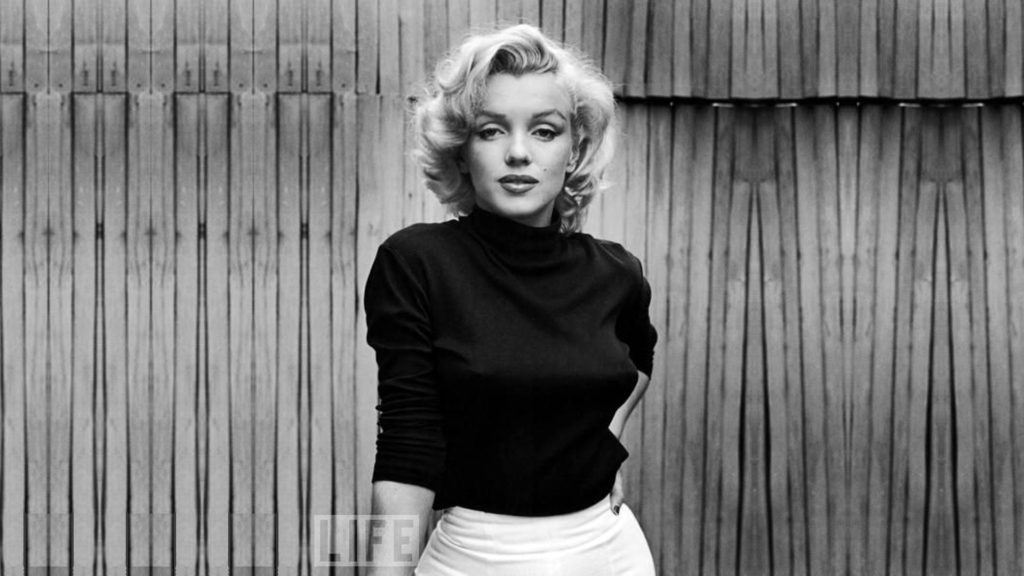 What Really Happened to Marilyn Monroe? Girl Who Travels the World, Marilyn