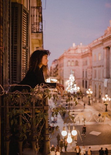 Ultimate Girl's Guide to Spain Travel, Girl WHo Travels the World 