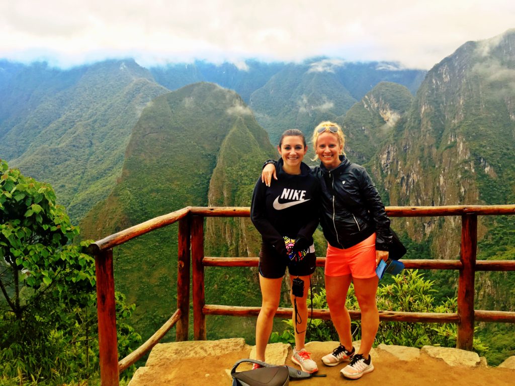 10 Differences Between Tourists and Travelers, Girl Who Travels the World