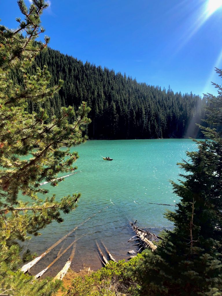 Top Five Lakes by Bend, Oregon, Girl Who Travels the World, Devils Lake