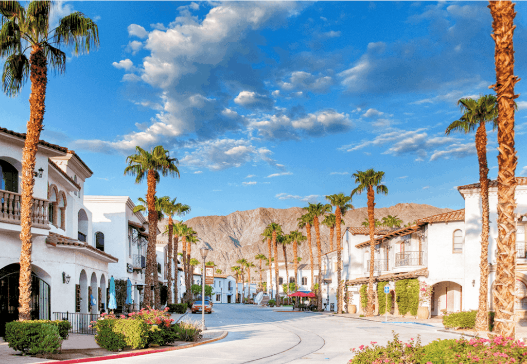 Ultimate Palm Springs Travel Guide, Girl Who Travels the World